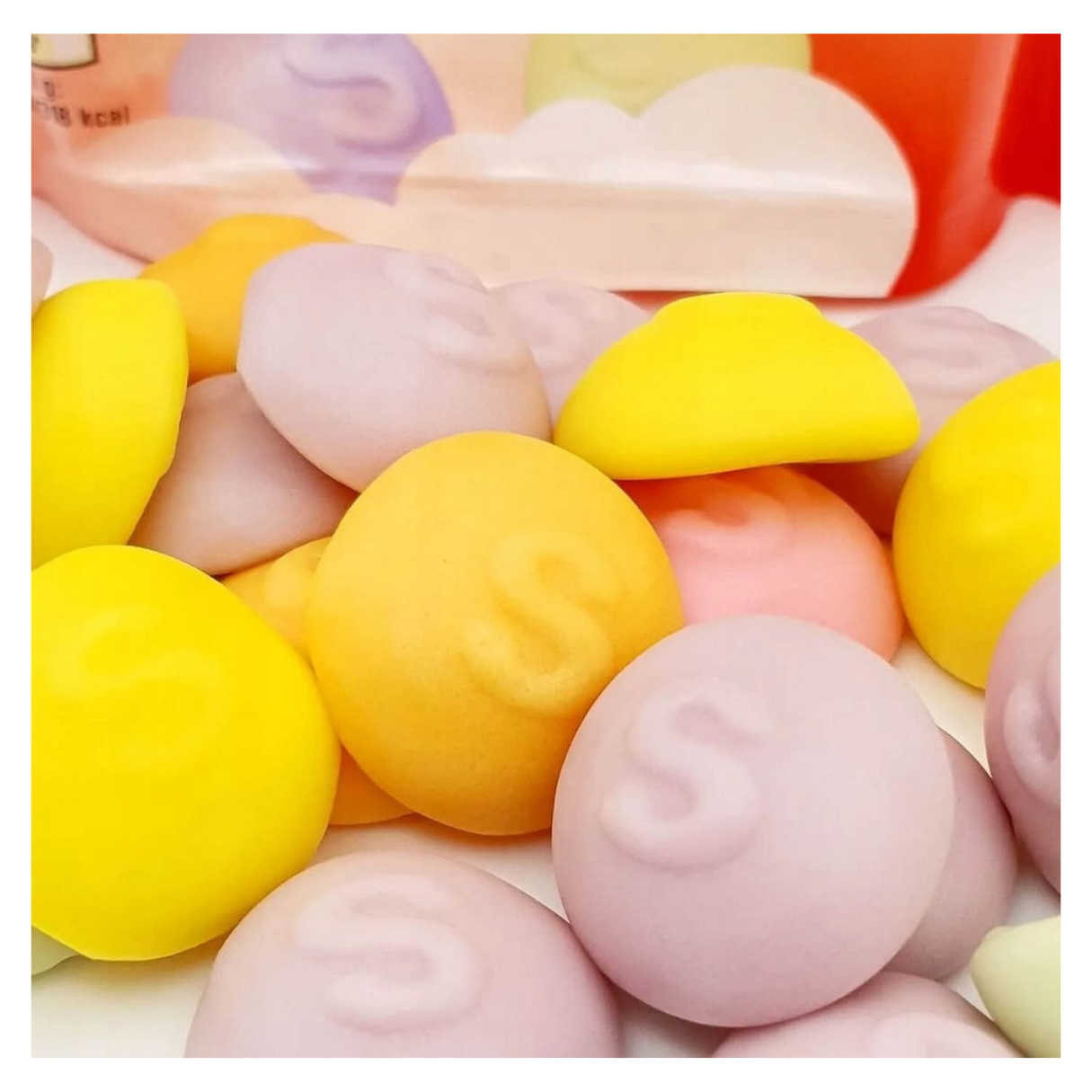 Skittles Squishy Cloudz Crazy Sours Peg Bag 100g - 12ct