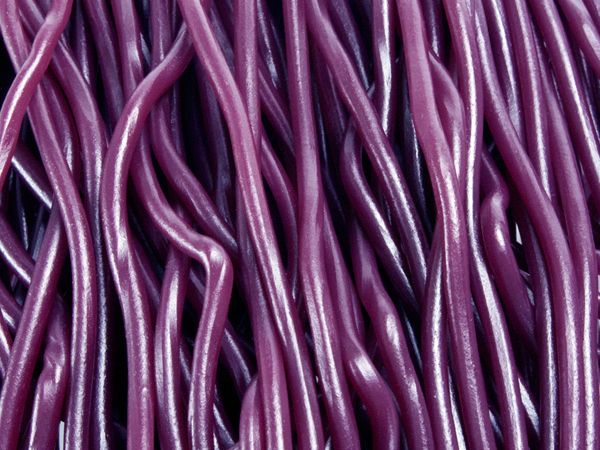 Gerrit's Shoe String Licorice Grape - 2lb